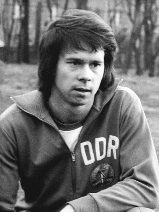 Jürgen Sparwasser, autor del gol con el que la RDA ganó a la Alemania Federal. Es el gol más recordado del fútbol de la Alemania del Este.
