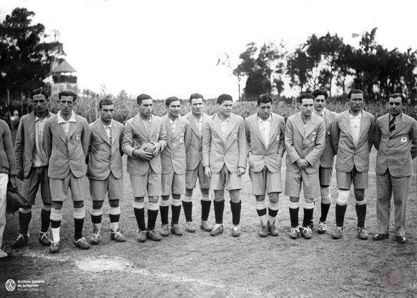 La selección argentina del Mundial de 1930, con la que Monti perdió la primera final de la historia.
