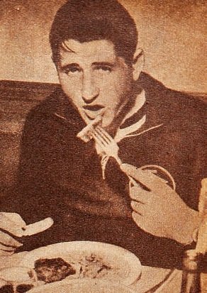 Helmut Rahn, autor del 2-2 y del 3-2 en el minuto 84.
