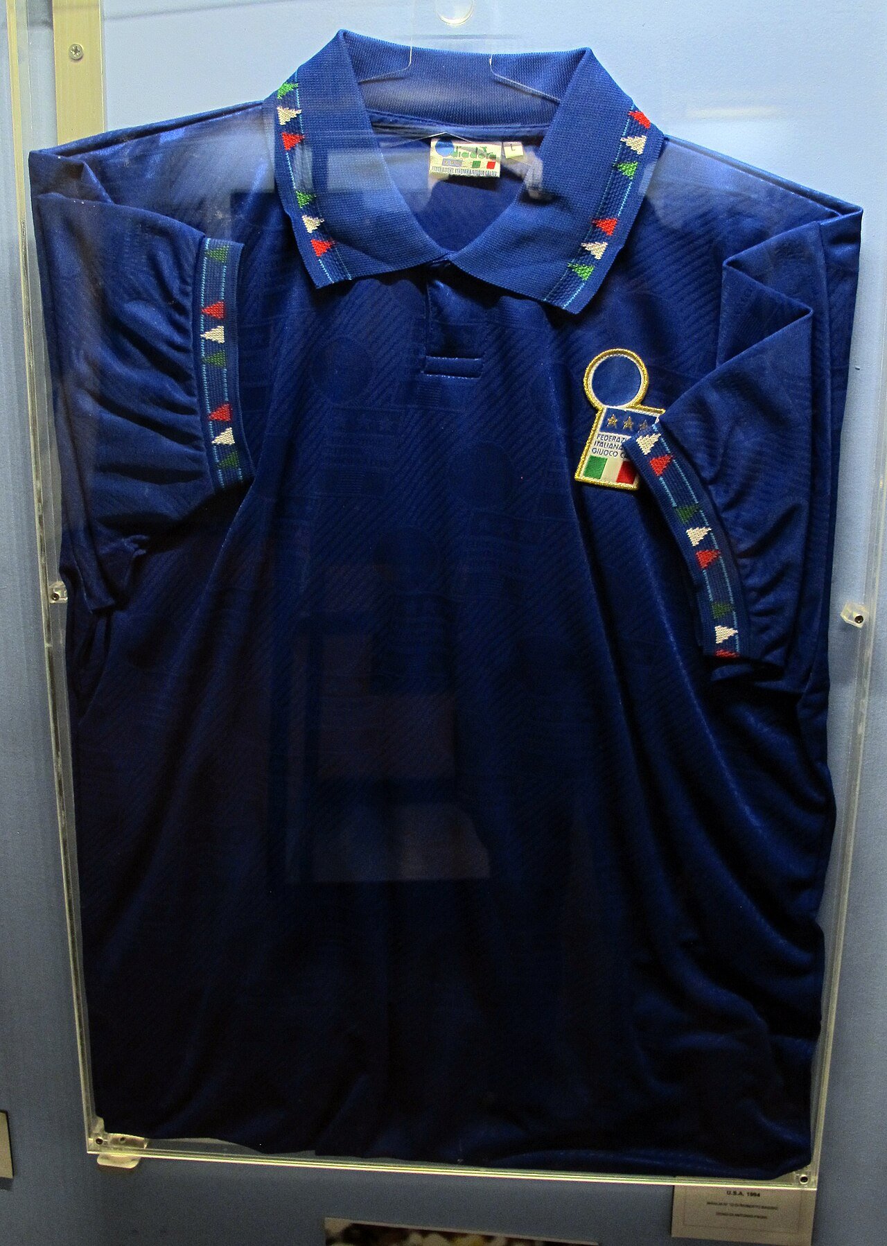 Una camiseta que Roberto Baggio vistió en el Mundial de 1994, en el Museo del Calcio de Florencia.