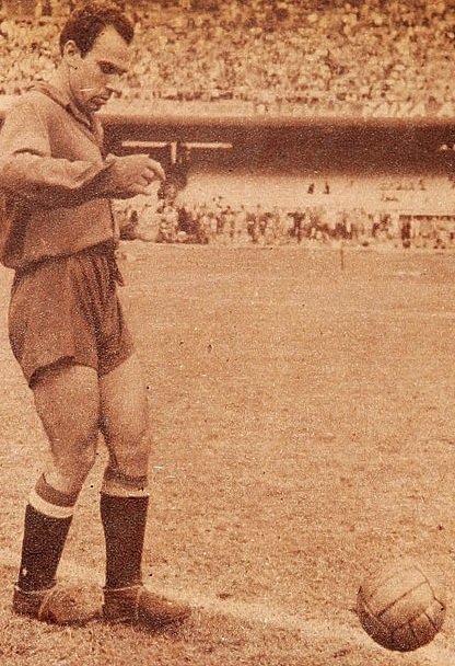 Telmo Zarra, retratado por la revista Estadio durante el propio Mundial de 1950.